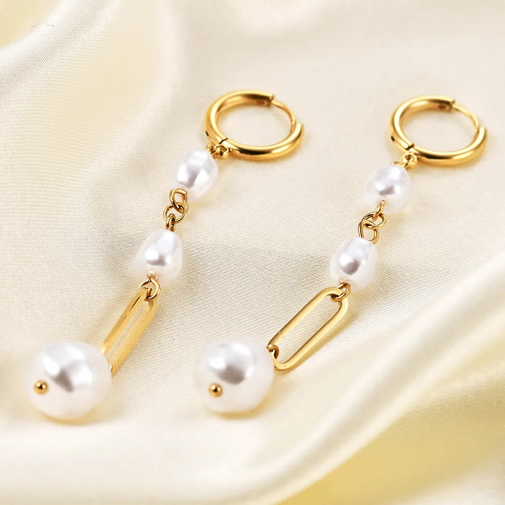 Pearl Dangle Earrings