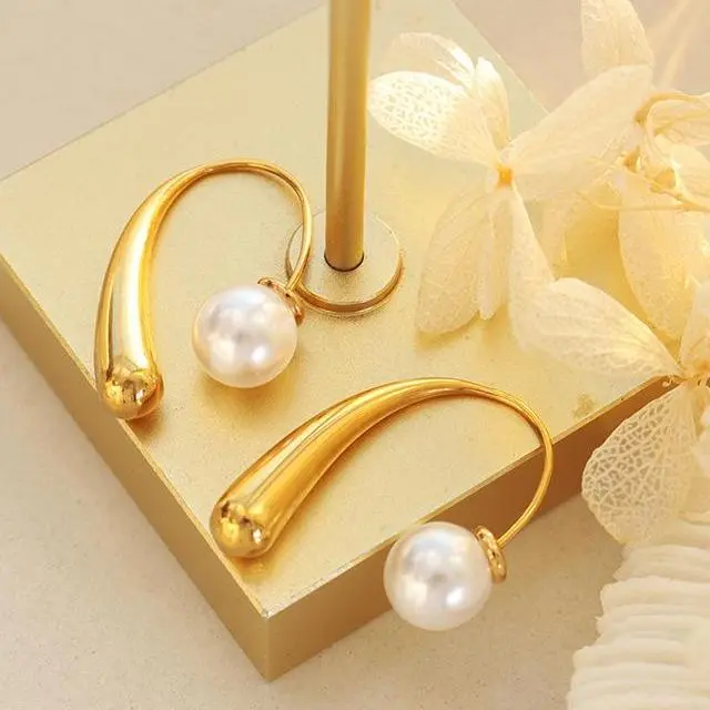 Pearl Hanging Drop Earrings