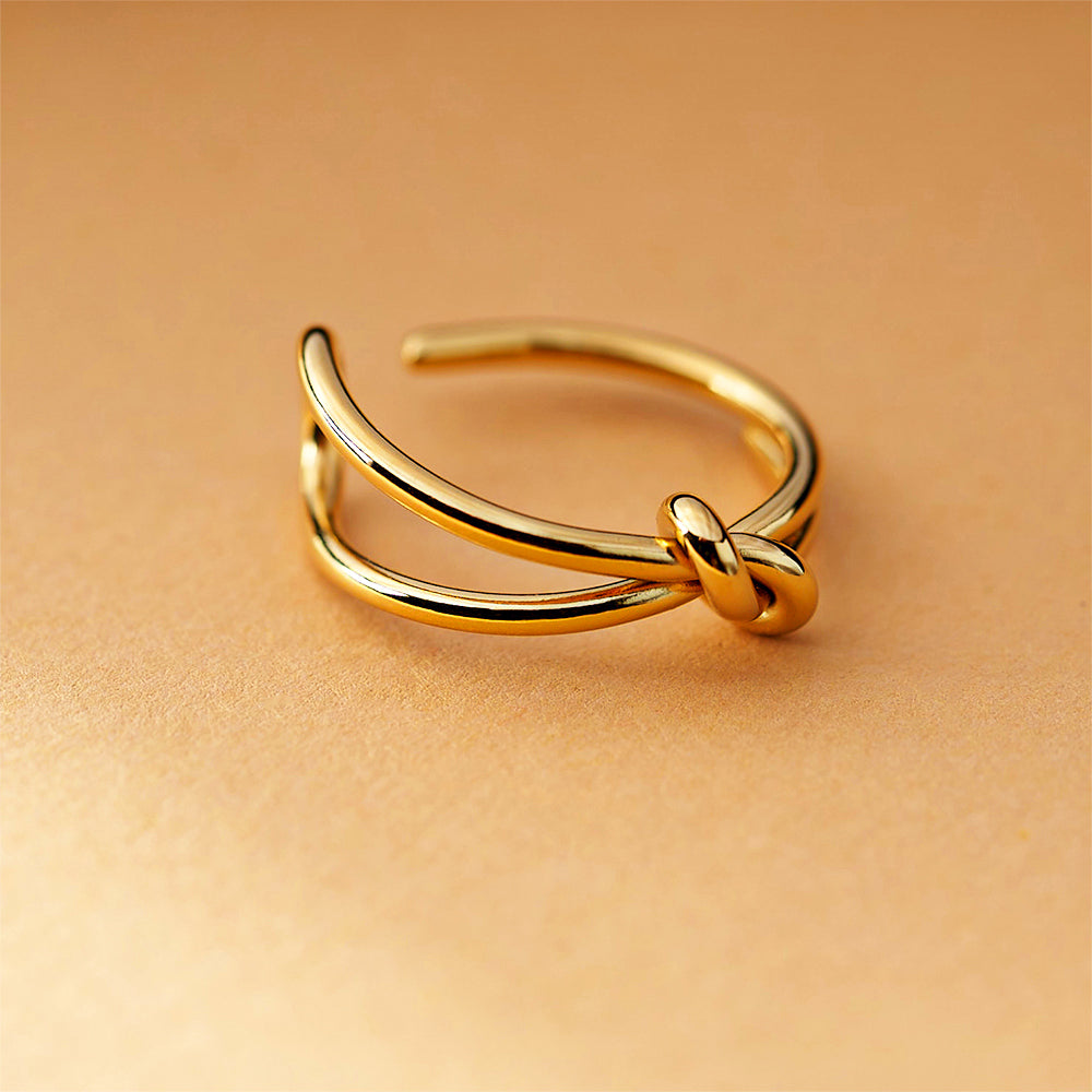 Gold Knotted Ring